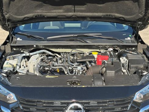 Used 2025 Nissan Sentra SV FWD image 23