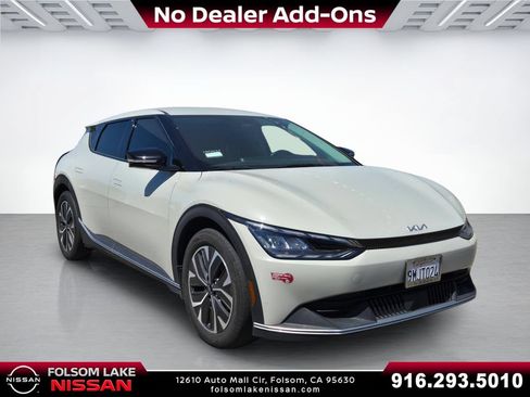 Used 2024 Kia EV6 Light AWD/4WD image 1