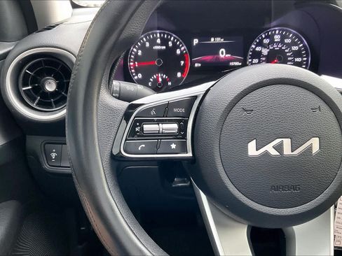 Used 2024 Kia Forte LXS FWD image 20