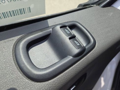 New 2025 Ford Transit 250 148 Medium Roof image 17