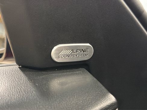 Used 2019 Dodge Charger Scat Pack w/ Plus Group RWD image 19