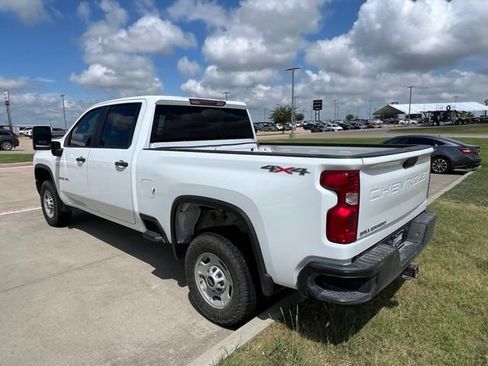 Used 2023 Chevrolet Silverado 2500 W/T w/ WT Convenience Package AWD/4WD image 3