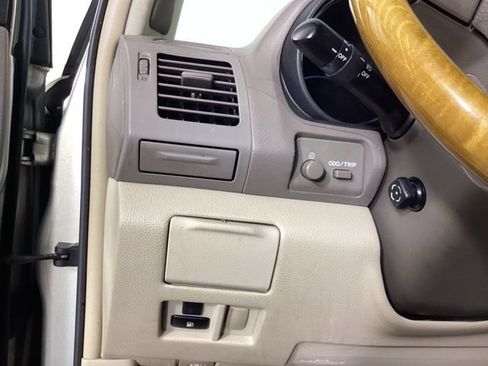 Used 2005 Lexus RX 330 AWD image 12