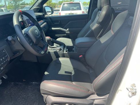 Used 2025 Toyota Tacoma TRD Pro AWD/4WD image 10