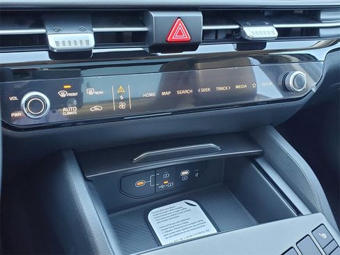 New 2026 Kia Sportage EX w/ EX Panoramic Sunroof Package image 23