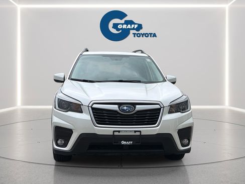 Used 2021 Subaru Forester Premium image 12