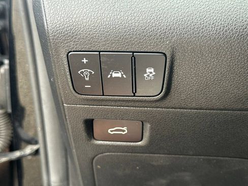 Used 2022 Kia K5 LX FWD image 16