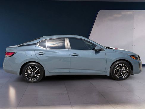 Used 2025 Nissan Sentra SV w/ Trunk Package FWD image 6