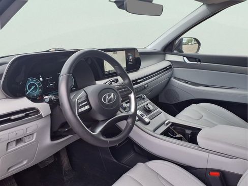 Used 2025 Hyundai Palisade SEL FWD image 12