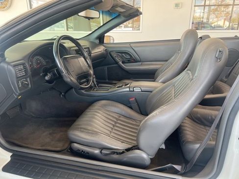 Used 1999 Chevrolet Camaro Z28 image 16