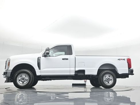New 2026 Ford F250 XL w/ XL Chrome Package image 7