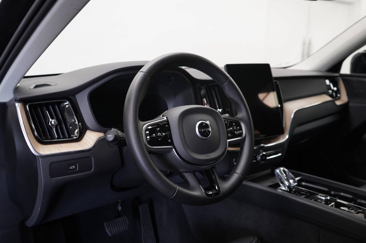 Used 2026 Volvo XC60 B5 Ultra AWD/4WD image 45