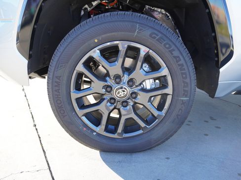 New 2026 Toyota Tundra Platinum w/ Tow Tech Package image 13