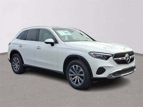 New 2026 Mercedes-Benz GLC 300 4MATIC image 3