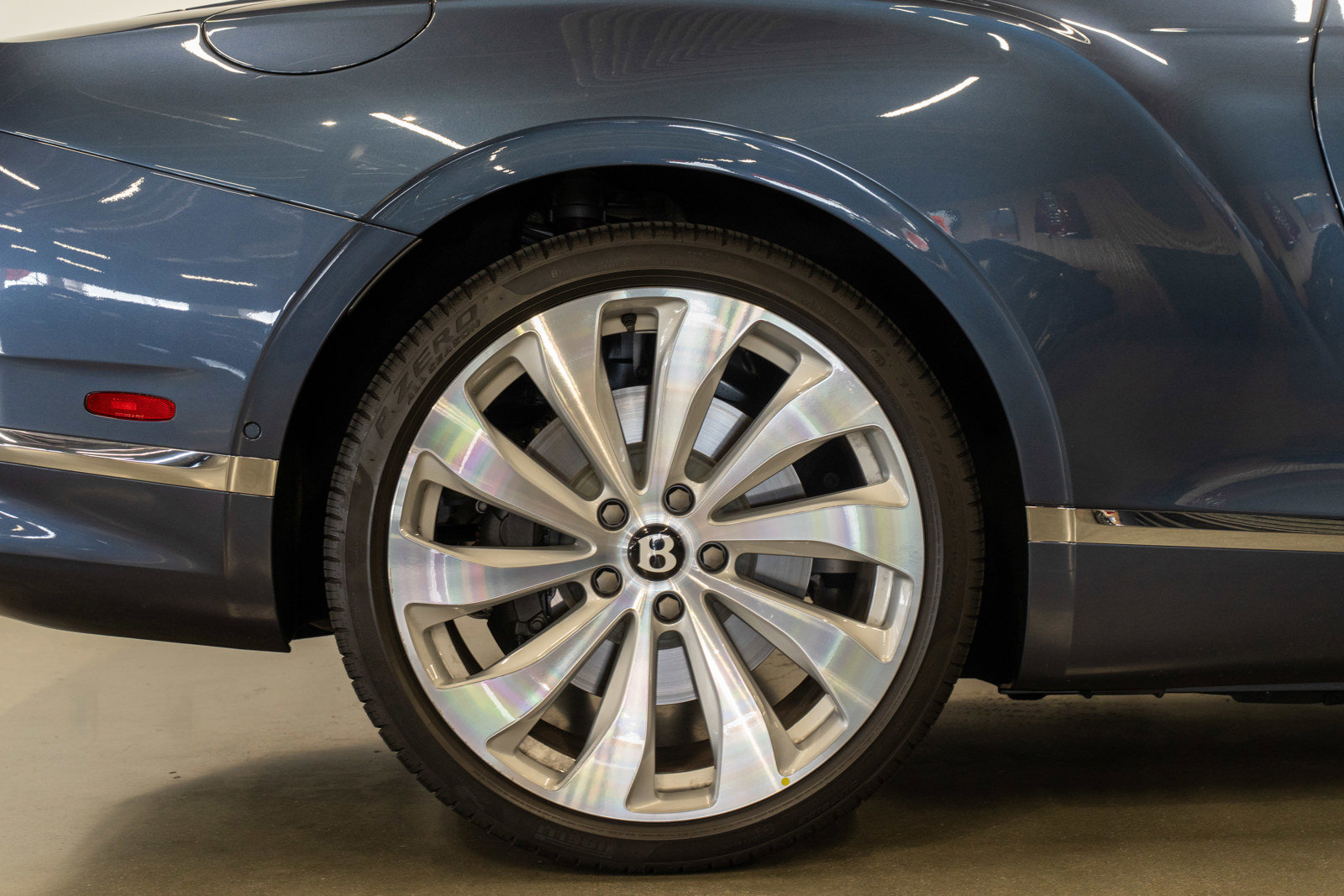Used 2024 Bentley Continental GT V8 AWD/4WD image 6