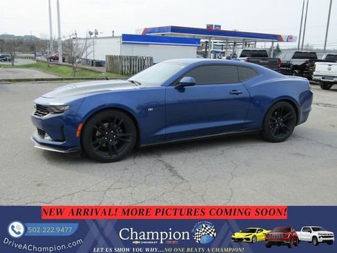 Used 2021 Chevrolet Camaro LT image 1