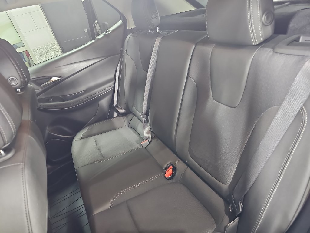 Used 2024 Buick Encore GX Preferred FWD image 17
