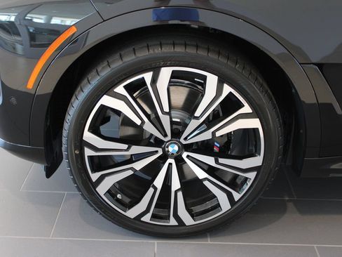 New 2027 BMW X7 M60i AWD/4WD image 27