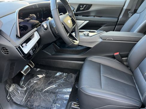 New 2025 Cadillac Optiq Sport 2 image 15