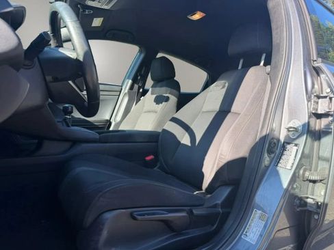 Used 2018 Honda Civic Sport image 10