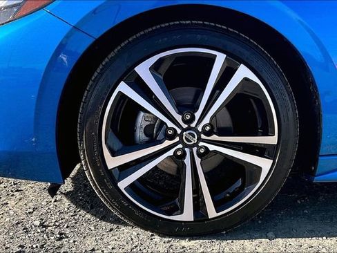 Used 2021 Nissan Sentra SR image 8