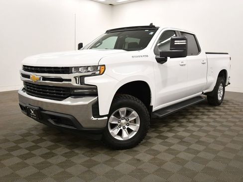 Used 2020 Chevrolet Silverado 1500 LT w/ All-Star Edition AWD/4WD image 2