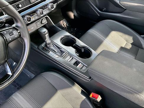 Used 2023 Honda Civic Sport image 17