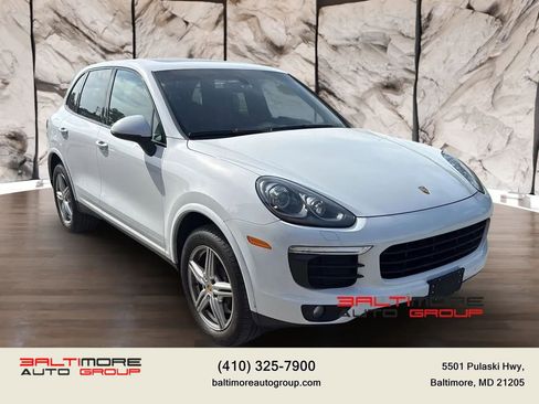 Used 2017 Porsche Cayenne Platinum Edition AWD/4WD image 3
