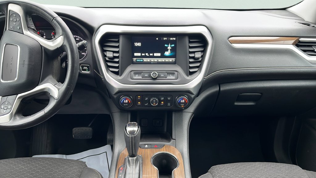 Used 2017 GMC Acadia SLE FWD image 10