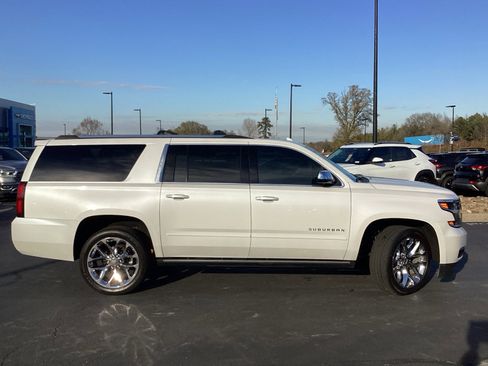 Used 2019 Chevrolet Suburban Premier image 5