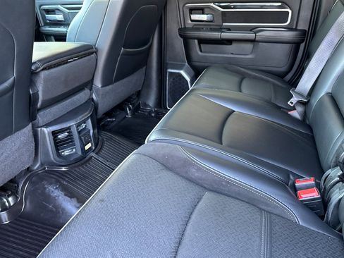 Used 2021 RAM 2500 Laramie w/ Night Edition image 13