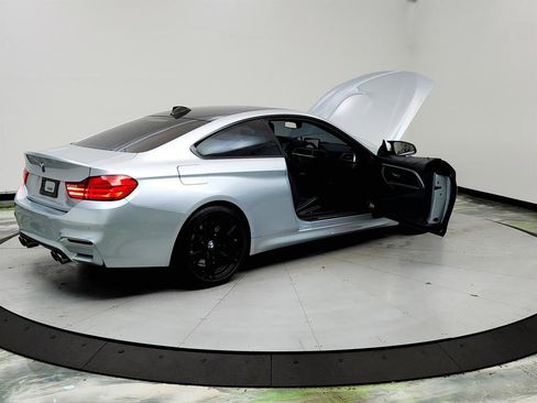 Used 2016 BMW M4 Coupe image 11