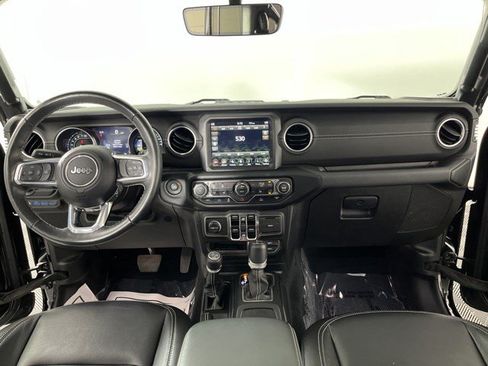 Used 2023 Jeep Wrangler Unlimited Sahara w/ Cold Weather Group AWD/4WD image 31