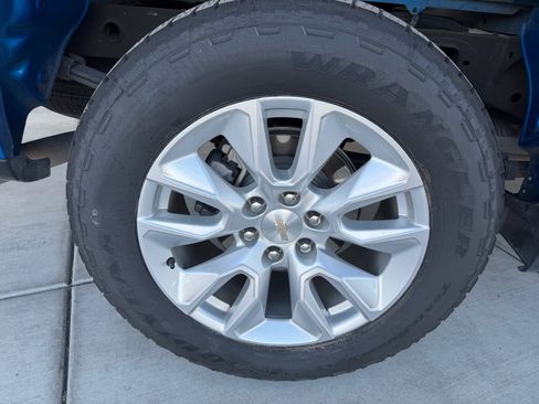 Used 2023 Chevrolet Silverado 1500 Custom image 27