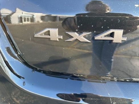 New 2026 Jeep Compass Latitude image 12