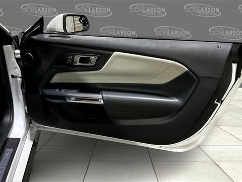 Used 2024 Ford Mustang GT Premium image 12