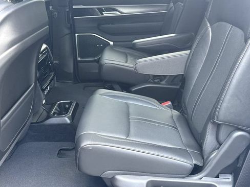 New 2026 Jeep Grand Wagoneer 4WD image 19