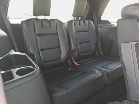 Used 2019 Ford Explorer Sport w/ Equipment Group 401A AWD/4WD image 13