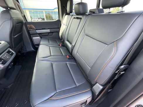 Used 2025 Ford F250 Lariat w/ Lariat Ultimate Package AWD/4WD image 16