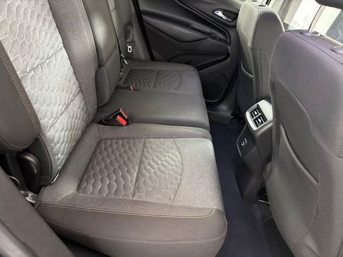 Used 2019 Chevrolet Equinox LT w/ Driver Convenience Package FWD image 22