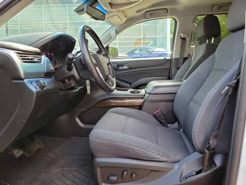 Used 2019 Chevrolet Tahoe LS RWD image 9