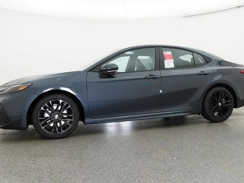 New 2026 Toyota Camry SE image 18