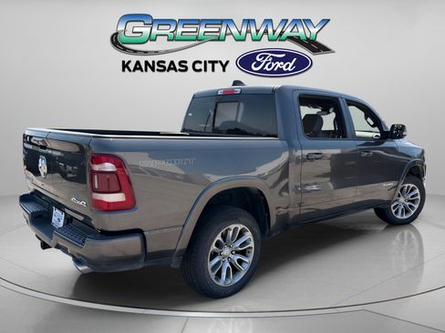 Used 2022 RAM 1500 Laramie w/ Sport Appearance Package AWD/4WD image 8