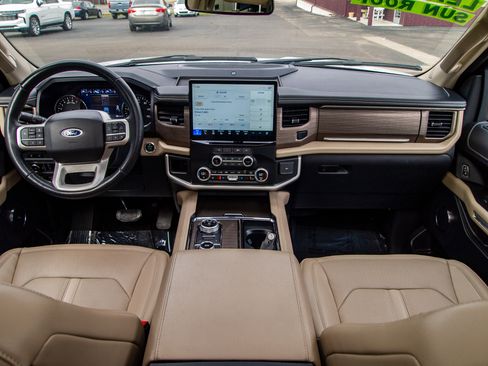 Used 2024 Ford Expedition Max Limited image 29