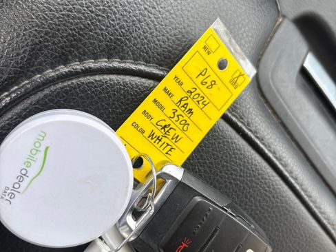 Used 2024 RAM 3500 Big Horn image 23