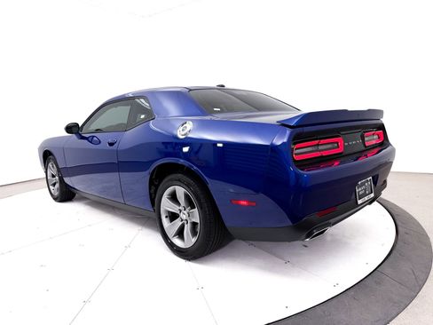Used 2021 Dodge Challenger SXT RWD image 17