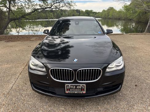 Used 2014 BMW 750Li image 14