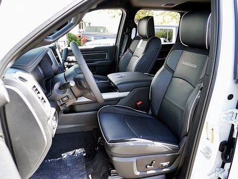 New 2026 RAM 3500 Laramie AWD/4WD image 23