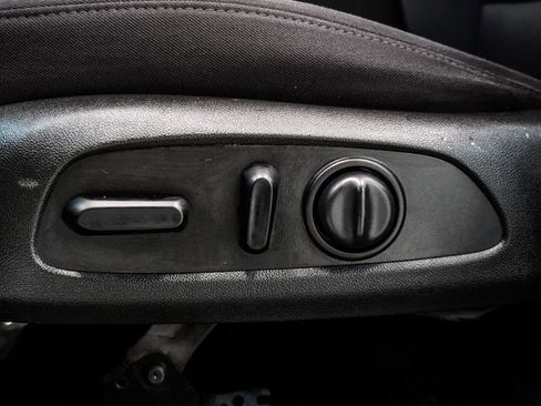 Used 2021 Chevrolet Malibu LT FWD image 7