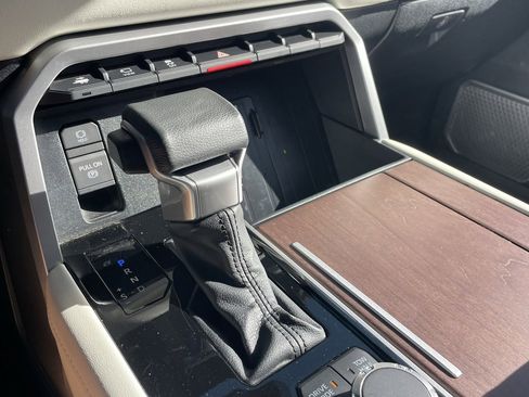 Used 2022 Toyota Tundra Capstone image 5